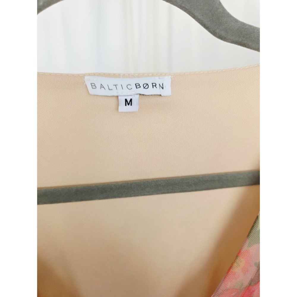 NEW. Baltic Born Katya Long Sleeve Maxi Dress Cream Floral Smocked Waist Medium - Picture 3 of 8